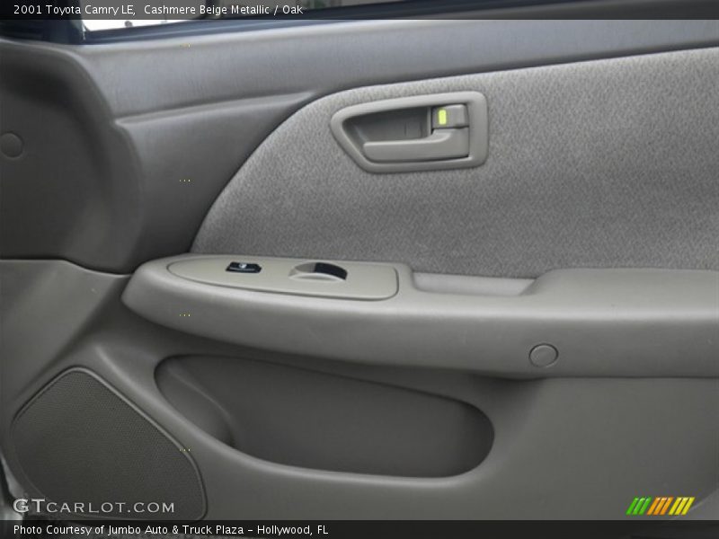 Cashmere Beige Metallic / Oak 2001 Toyota Camry LE
