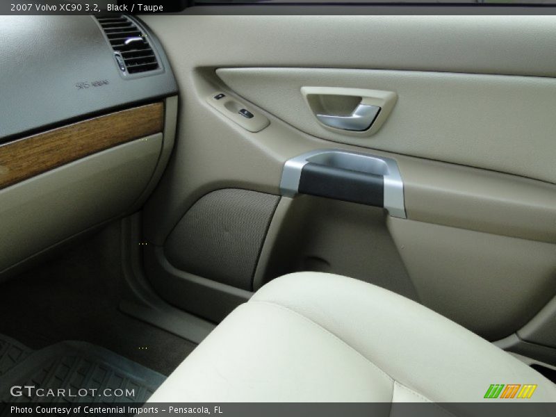Black / Taupe 2007 Volvo XC90 3.2