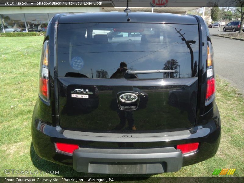 Shadow Black / Black Soul Logo Cloth 2010 Kia Soul +