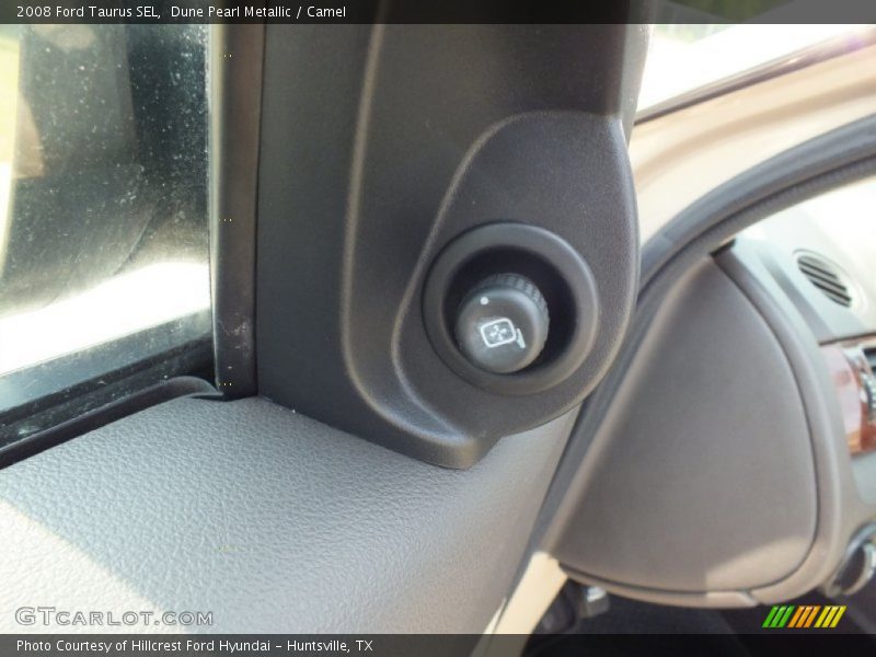 Dune Pearl Metallic / Camel 2008 Ford Taurus SEL