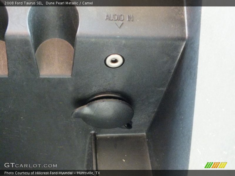 Dune Pearl Metallic / Camel 2008 Ford Taurus SEL