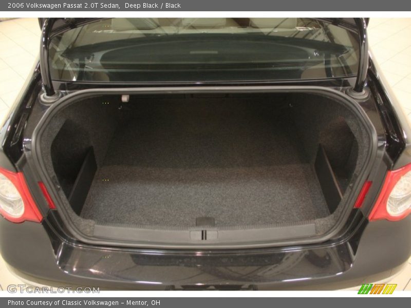 Deep Black / Black 2006 Volkswagen Passat 2.0T Sedan