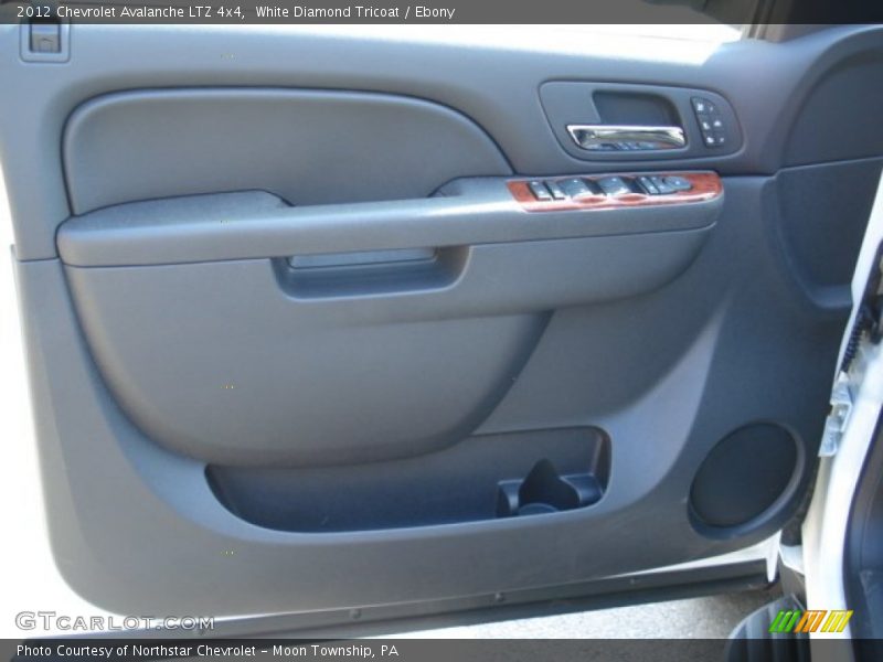 White Diamond Tricoat / Ebony 2012 Chevrolet Avalanche LTZ 4x4