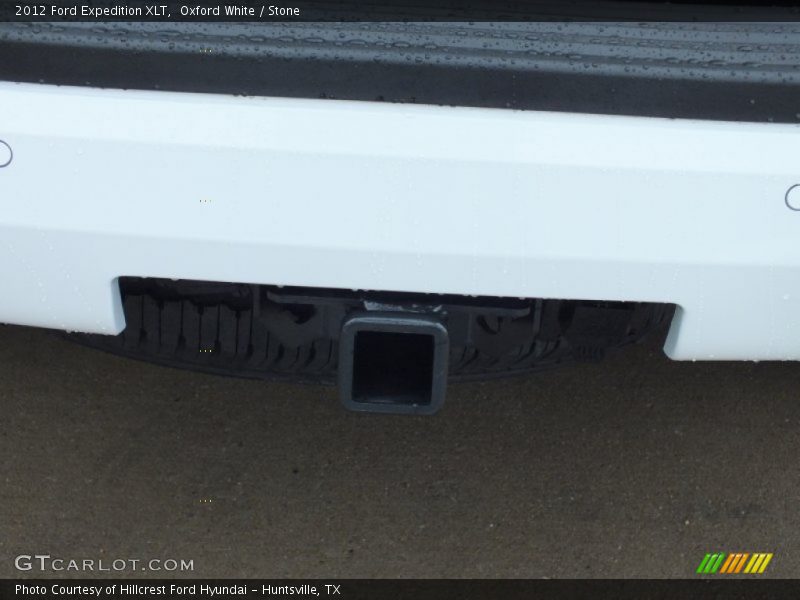 Oxford White / Stone 2012 Ford Expedition XLT