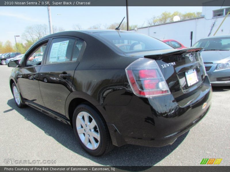 Super Black / Charcoal 2010 Nissan Sentra 2.0 SR