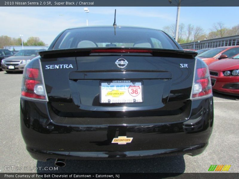 Super Black / Charcoal 2010 Nissan Sentra 2.0 SR