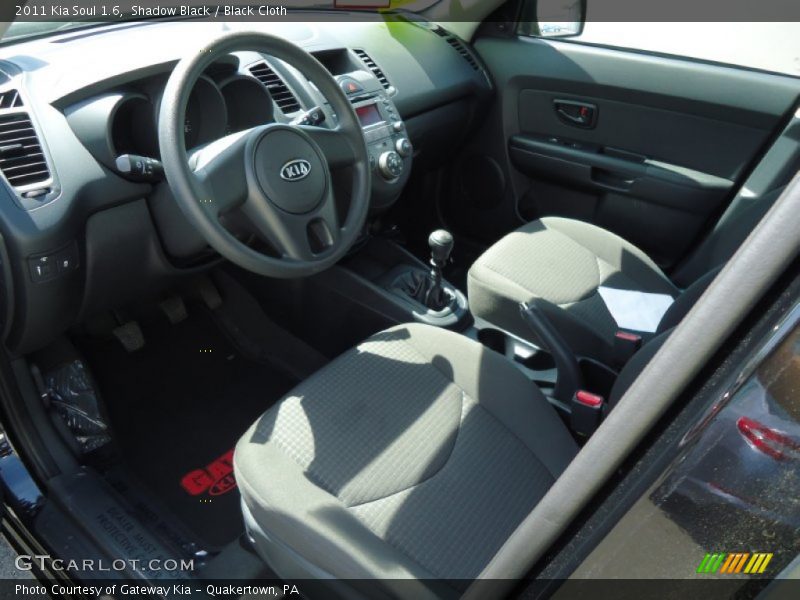Shadow Black / Black Cloth 2011 Kia Soul 1.6