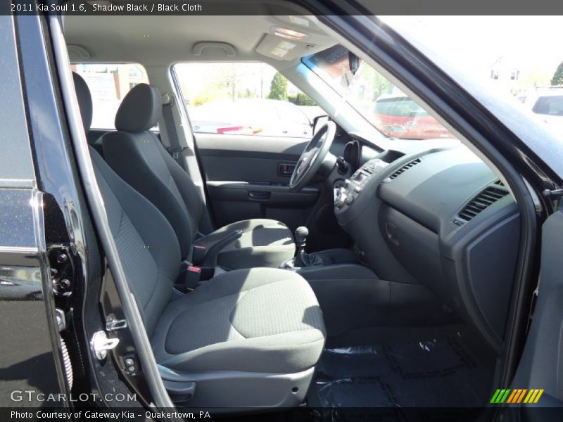 Shadow Black / Black Cloth 2011 Kia Soul 1.6