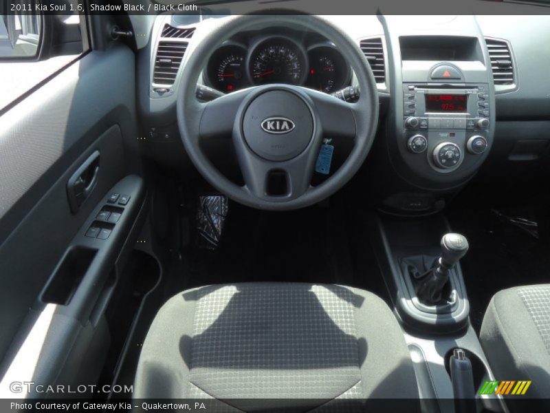 Shadow Black / Black Cloth 2011 Kia Soul 1.6