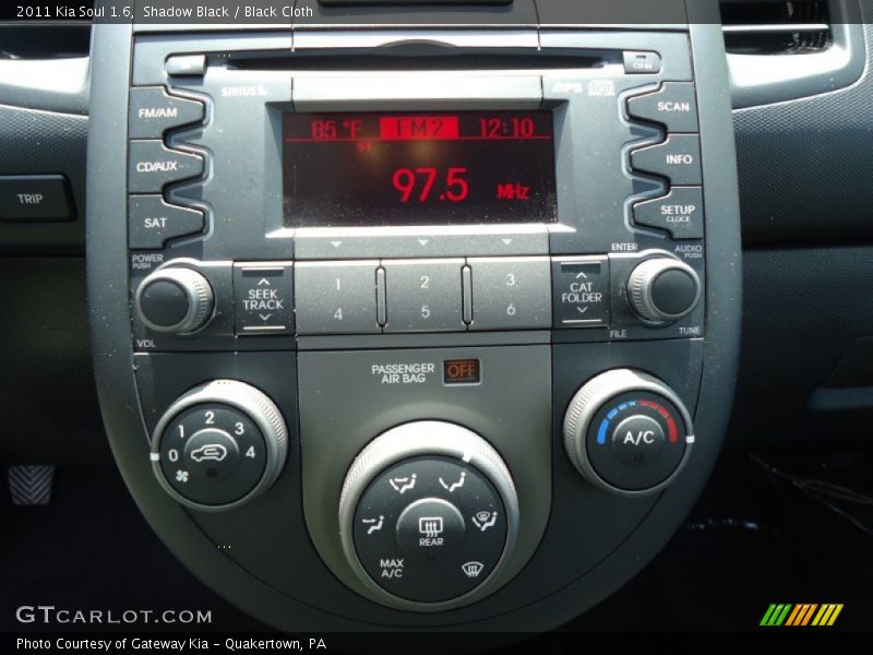 Shadow Black / Black Cloth 2011 Kia Soul 1.6