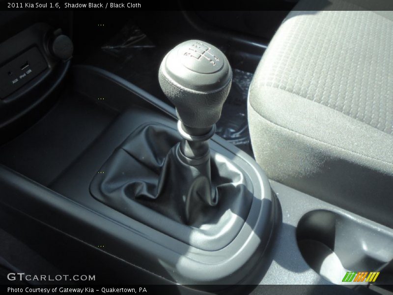 Shadow Black / Black Cloth 2011 Kia Soul 1.6