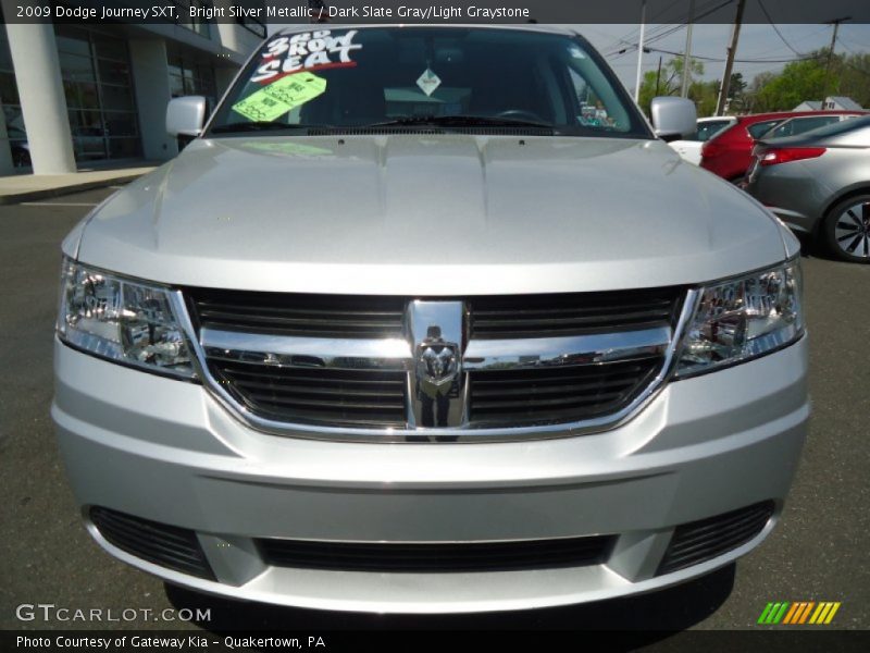 Bright Silver Metallic / Dark Slate Gray/Light Graystone 2009 Dodge Journey SXT