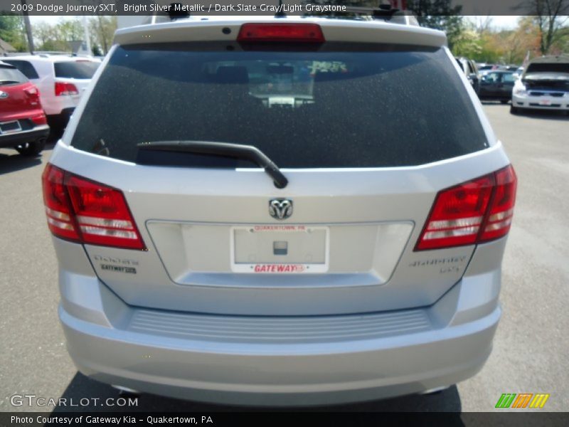 Bright Silver Metallic / Dark Slate Gray/Light Graystone 2009 Dodge Journey SXT