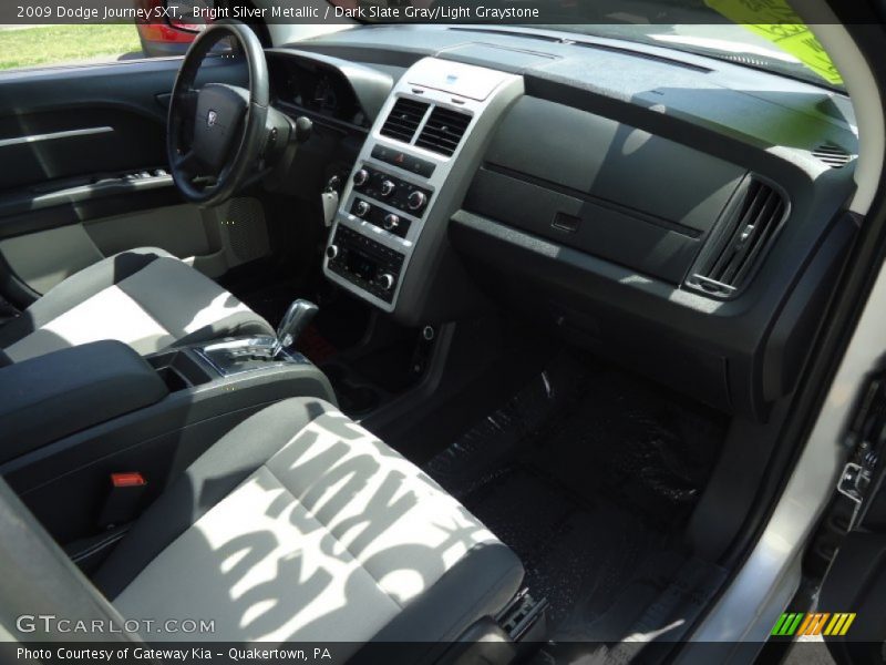 Bright Silver Metallic / Dark Slate Gray/Light Graystone 2009 Dodge Journey SXT