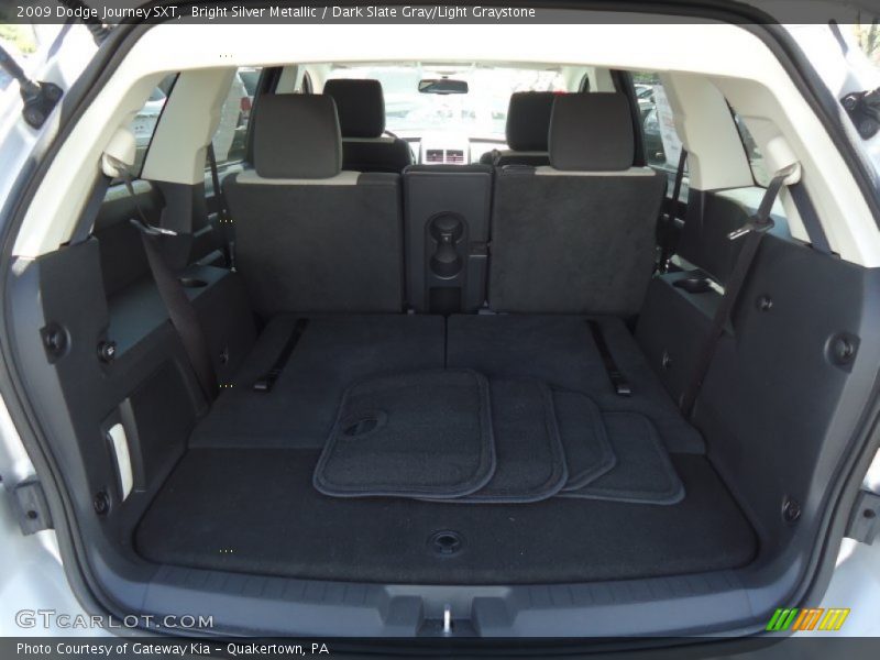Bright Silver Metallic / Dark Slate Gray/Light Graystone 2009 Dodge Journey SXT