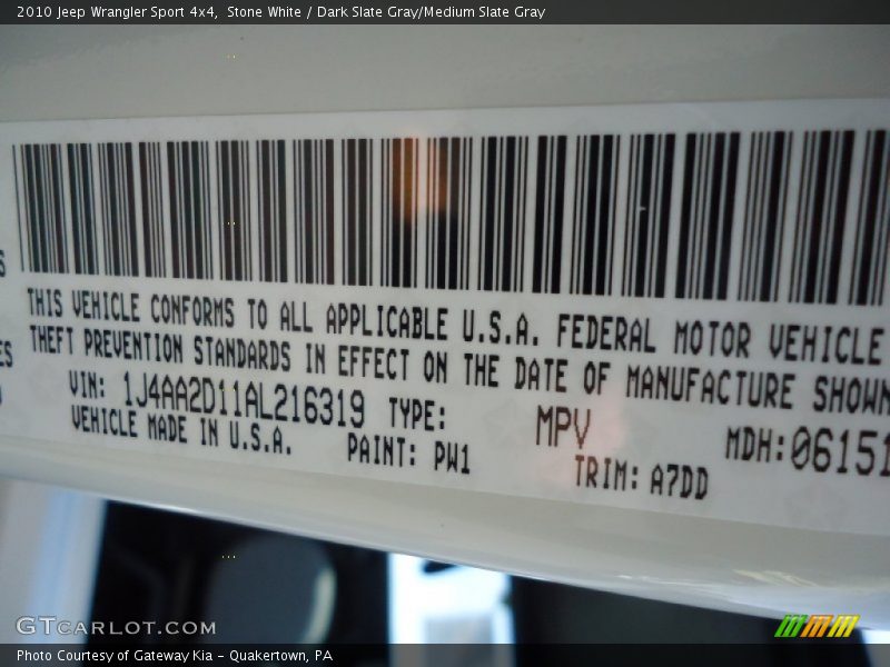 Stone White / Dark Slate Gray/Medium Slate Gray 2010 Jeep Wrangler Sport 4x4