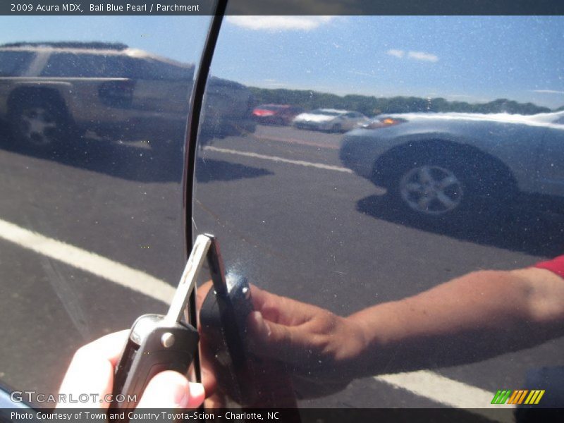 Bali Blue Pearl / Parchment 2009 Acura MDX