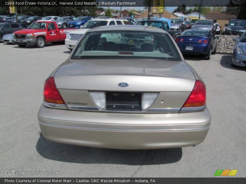 Harvest Gold Metallic / Medium Parchment 1999 Ford Crown Victoria LX