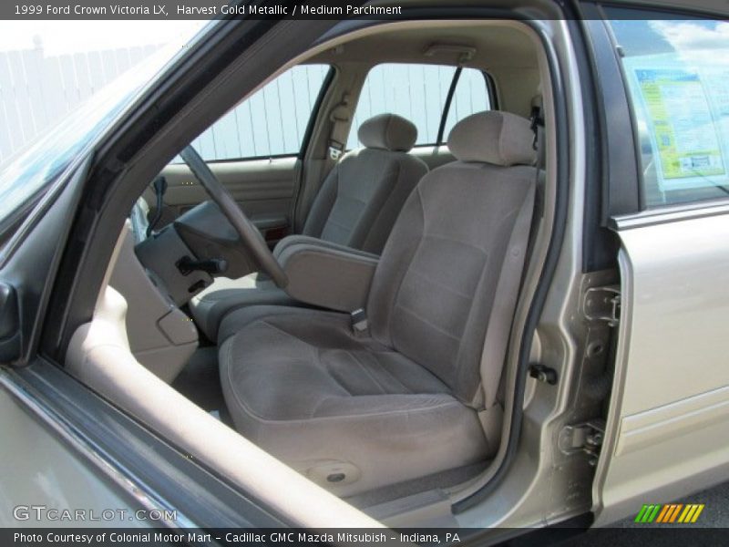 Harvest Gold Metallic / Medium Parchment 1999 Ford Crown Victoria LX