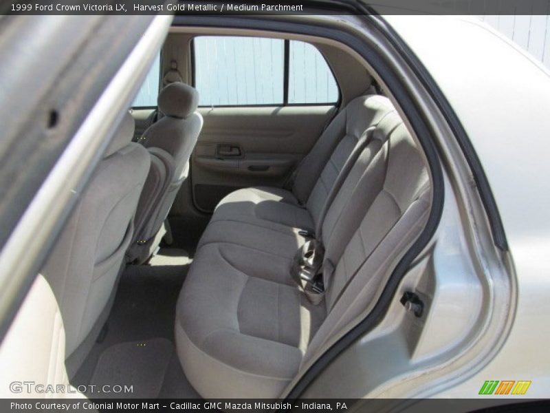 Harvest Gold Metallic / Medium Parchment 1999 Ford Crown Victoria LX