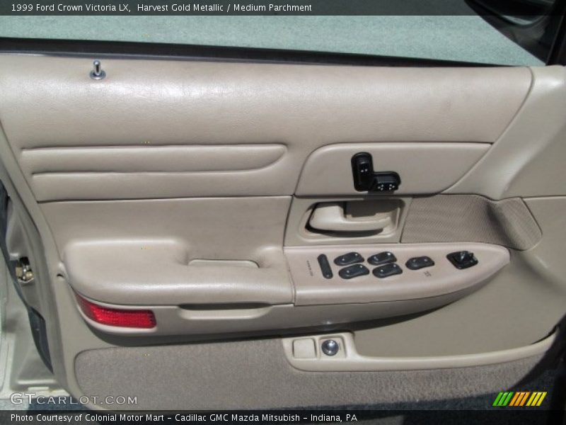 Harvest Gold Metallic / Medium Parchment 1999 Ford Crown Victoria LX
