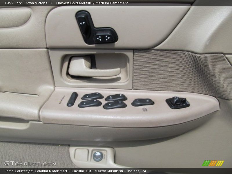 Harvest Gold Metallic / Medium Parchment 1999 Ford Crown Victoria LX