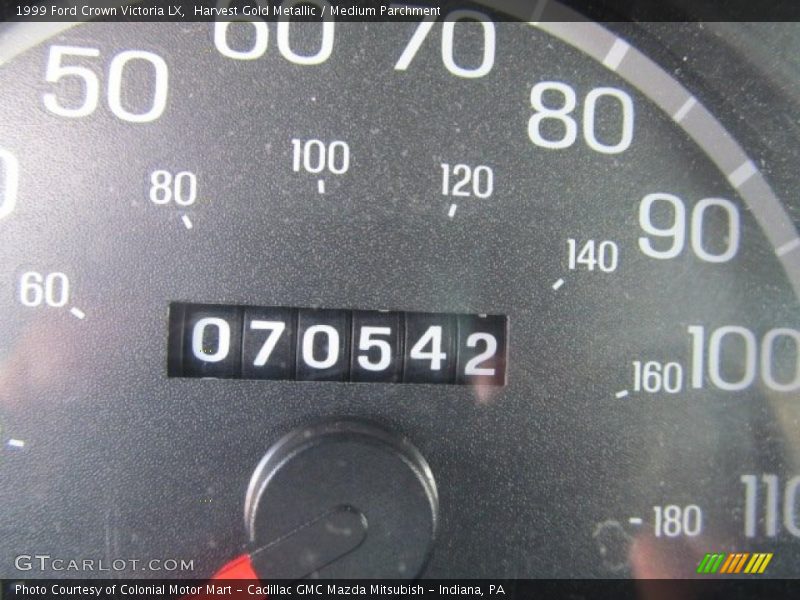 Harvest Gold Metallic / Medium Parchment 1999 Ford Crown Victoria LX