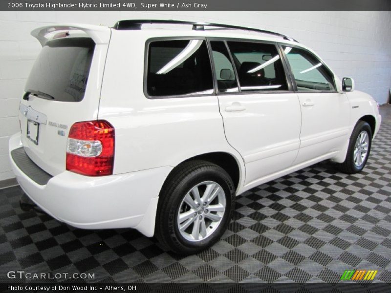 Super White / Ash Gray 2006 Toyota Highlander Hybrid Limited 4WD