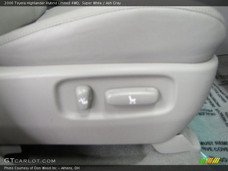 Super White / Ash Gray 2006 Toyota Highlander Hybrid Limited 4WD
