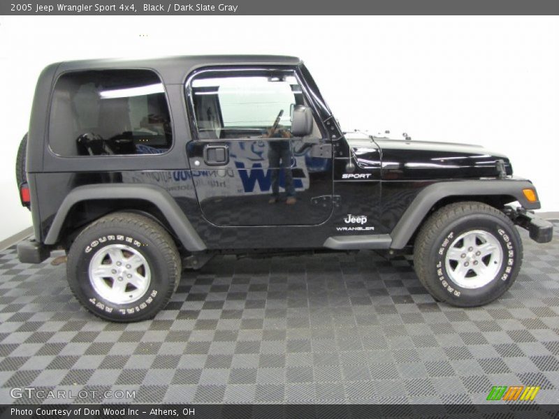 Black / Dark Slate Gray 2005 Jeep Wrangler Sport 4x4