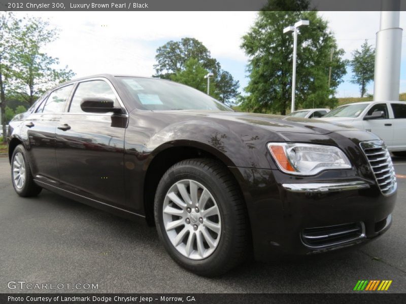 Luxury Brown Pearl / Black 2012 Chrysler 300