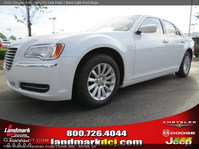 Ivory Tri-Coat Pearl / Black/Light Frost Beige 2012 Chrysler 300