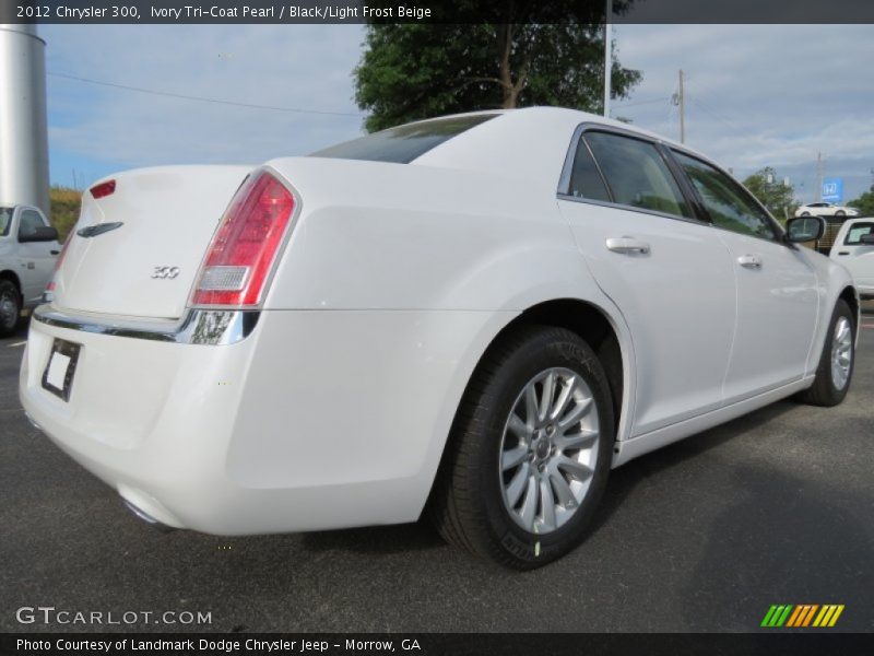 Ivory Tri-Coat Pearl / Black/Light Frost Beige 2012 Chrysler 300