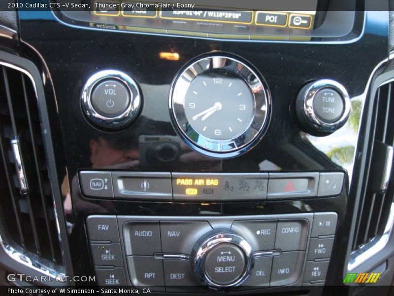 Controls of 2010 CTS -V Sedan