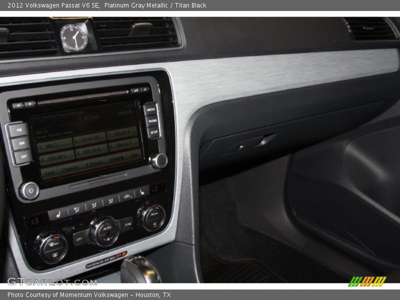 Platinum Gray Metallic / Titan Black 2012 Volkswagen Passat V6 SE