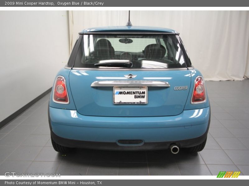 Oxygen Blue / Black/Grey 2009 Mini Cooper Hardtop