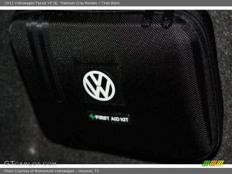 Platinum Gray Metallic / Titan Black 2012 Volkswagen Passat V6 SE