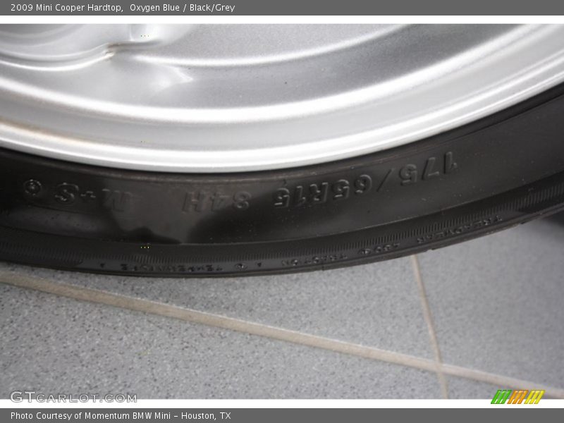 Oxygen Blue / Black/Grey 2009 Mini Cooper Hardtop