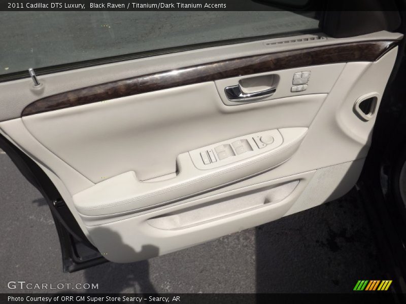 Black Raven / Titanium/Dark Titanium Accents 2011 Cadillac DTS Luxury