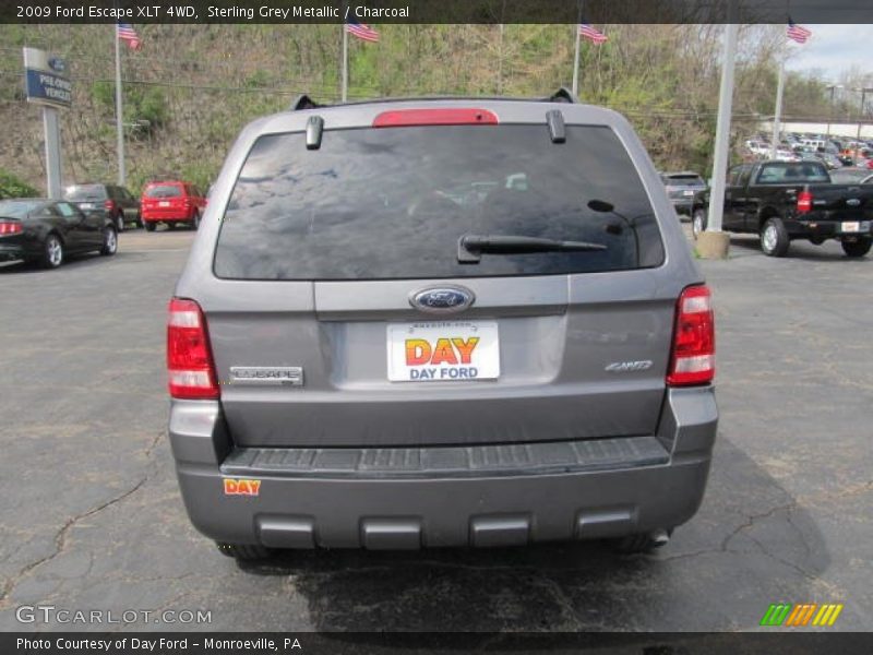 Sterling Grey Metallic / Charcoal 2009 Ford Escape XLT 4WD