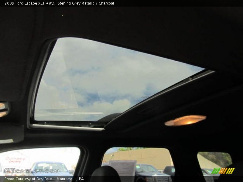 Sterling Grey Metallic / Charcoal 2009 Ford Escape XLT 4WD