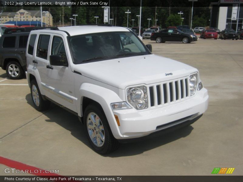 Bright White / Dark Slate Gray 2012 Jeep Liberty Latitude