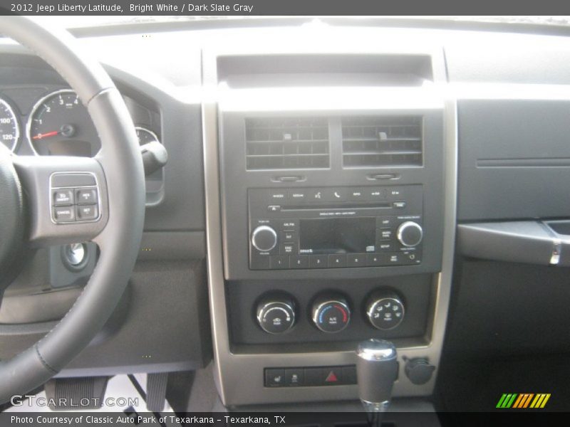 Bright White / Dark Slate Gray 2012 Jeep Liberty Latitude