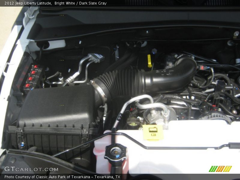 Bright White / Dark Slate Gray 2012 Jeep Liberty Latitude