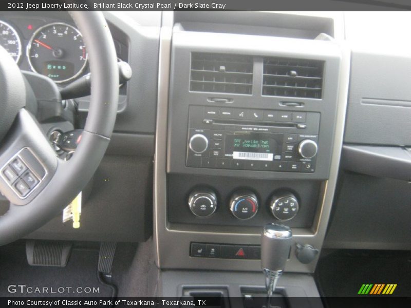 Brilliant Black Crystal Pearl / Dark Slate Gray 2012 Jeep Liberty Latitude