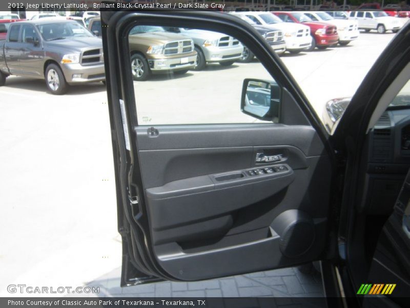 Brilliant Black Crystal Pearl / Dark Slate Gray 2012 Jeep Liberty Latitude