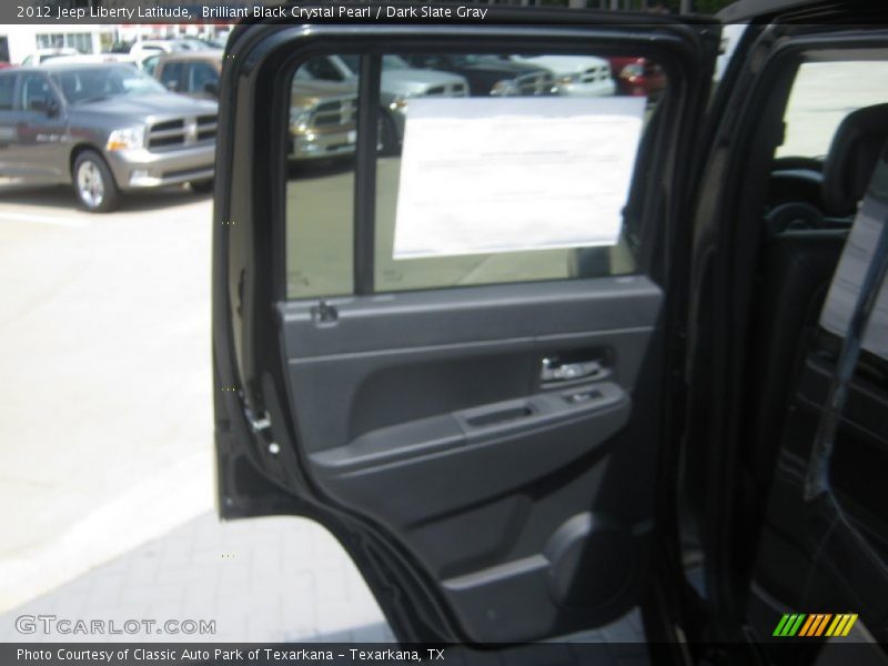 Brilliant Black Crystal Pearl / Dark Slate Gray 2012 Jeep Liberty Latitude