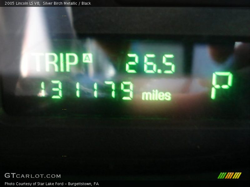 Silver Birch Metallic / Black 2005 Lincoln LS V8