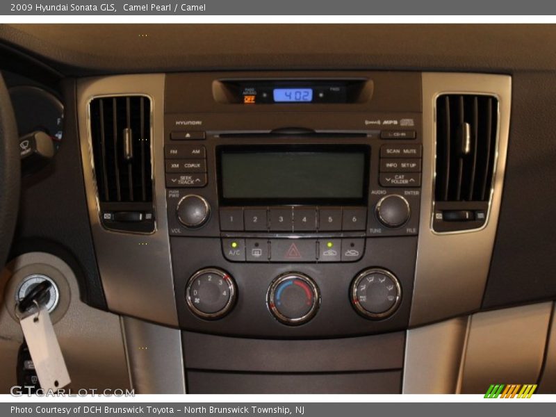 Camel Pearl / Camel 2009 Hyundai Sonata GLS