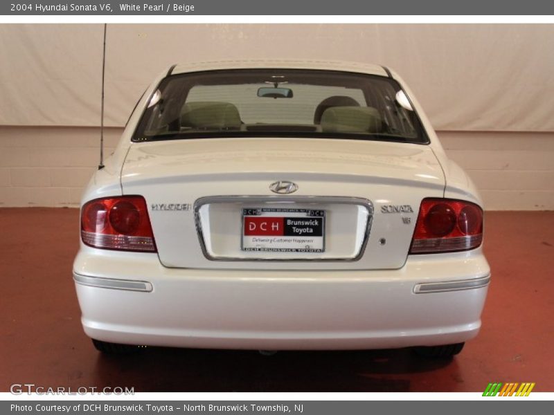 White Pearl / Beige 2004 Hyundai Sonata V6